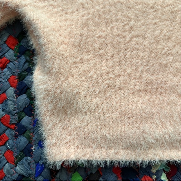 RVCA Pink Fuzzy Cropped Short Sleeve Sweater Women's Size Small Preppy Girly - Picture 13 of 16